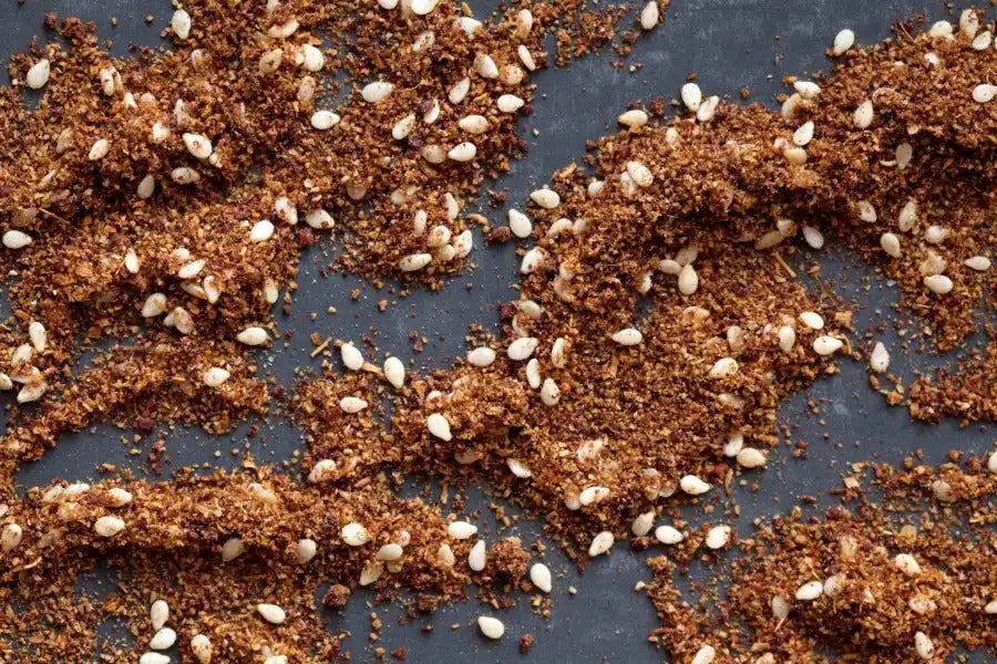 Middle Eastern spice blend with sesame seeds, rich in flavor and aroma