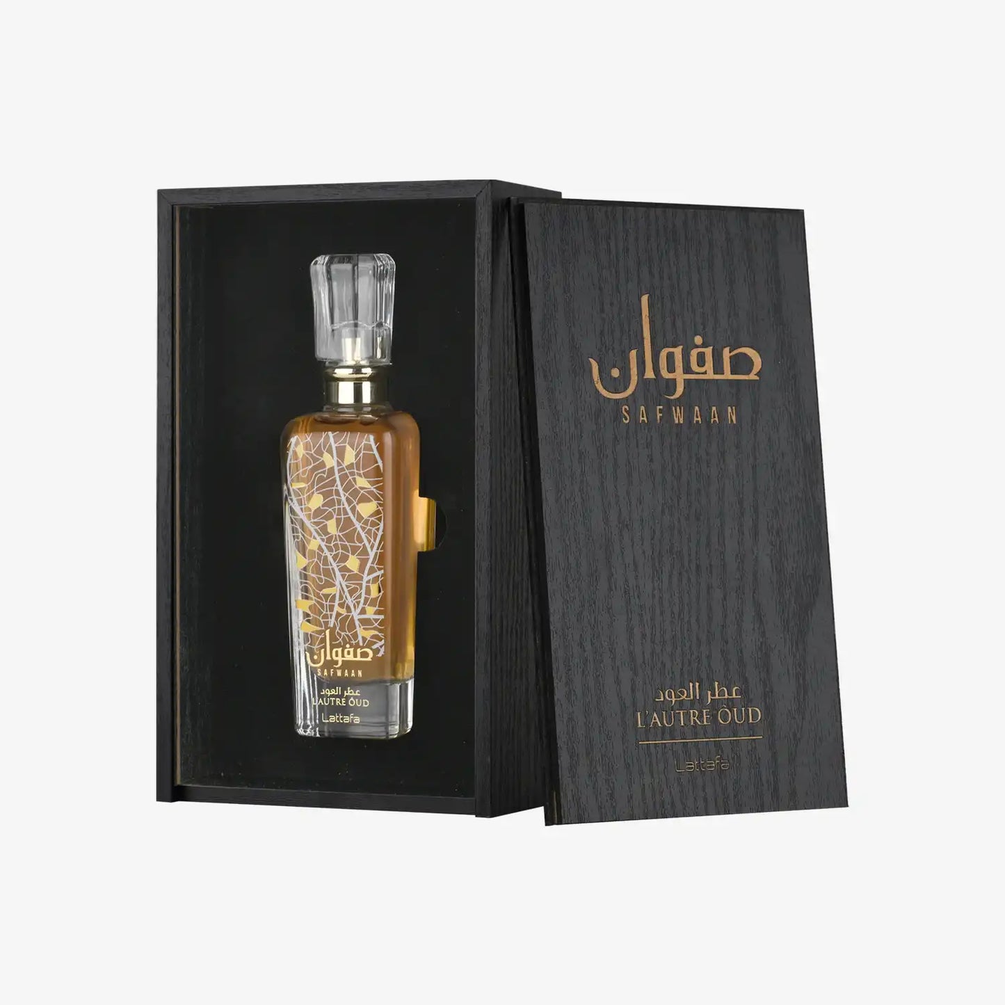 L’AUTRE OUD perfume bottle in decorative glass, presented in an elegant black box